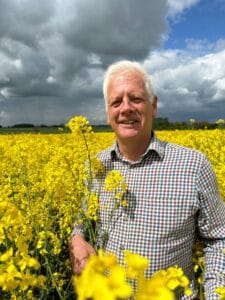 David Leaper with RGT Kanzzas crop